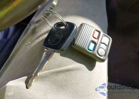 2000 Mercury Grand Marquis Gs from USA, damaged, VIN 2MEFM74W7YX743398